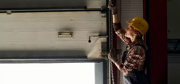 Addressing Common Garage Door Stoppage Issues in Frankfort, IL